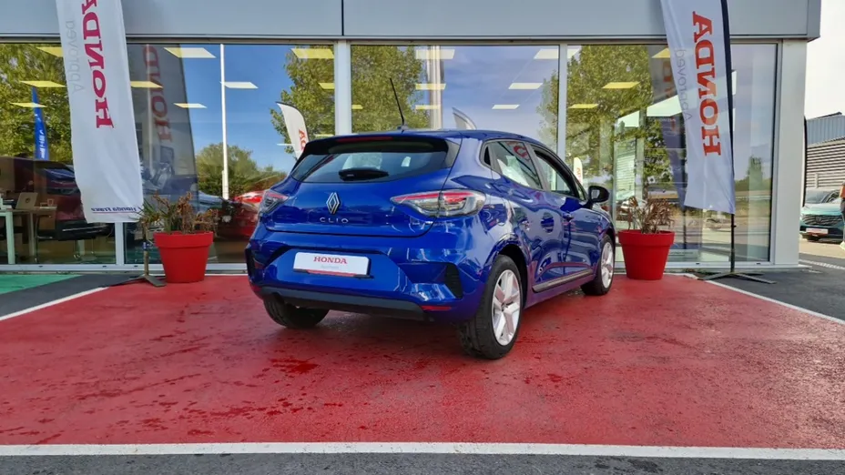 RENAULT Clio -