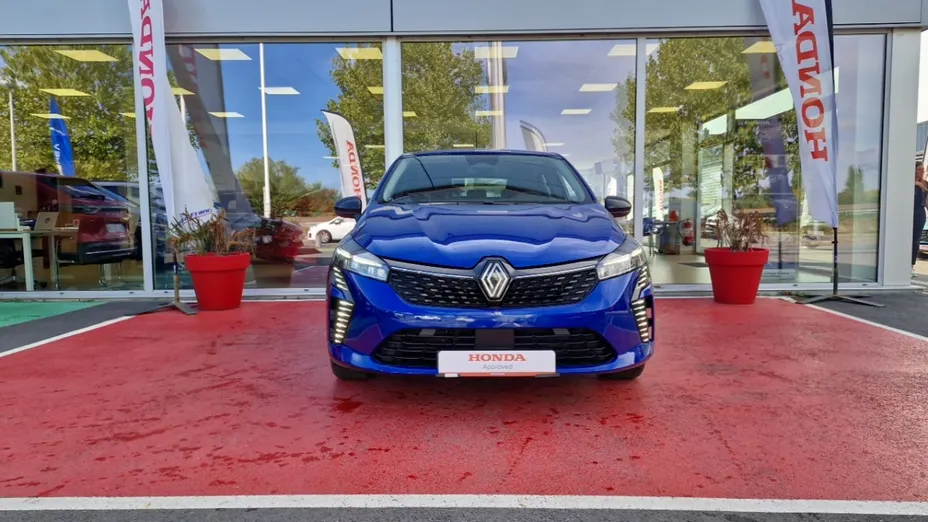 RENAULT Clio -