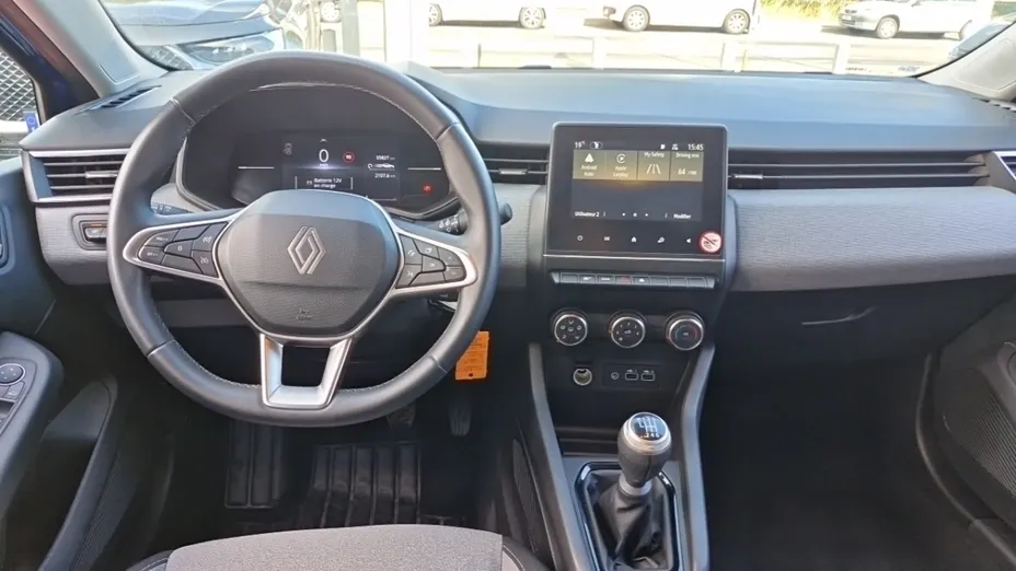 RENAULT Clio -