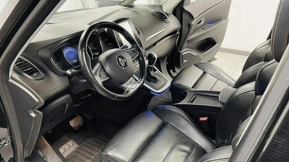 RENAULT Grand Scenic -