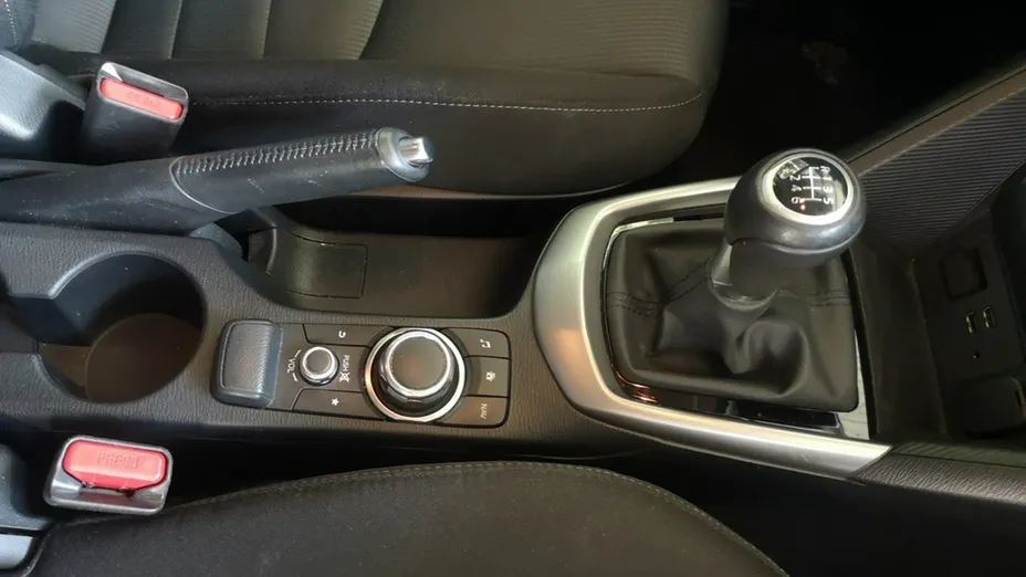 MAZDA CX-3 -