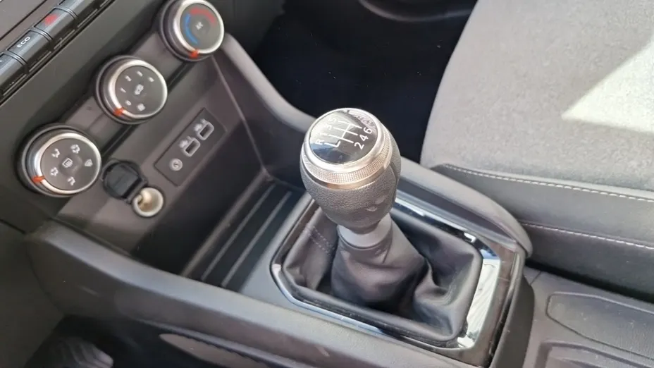 RENAULT Clio -