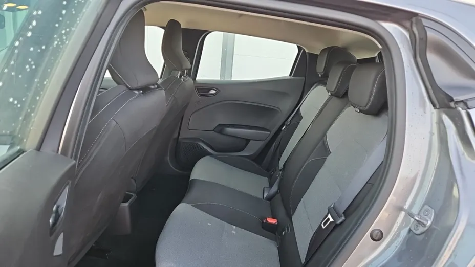 RENAULT Clio -