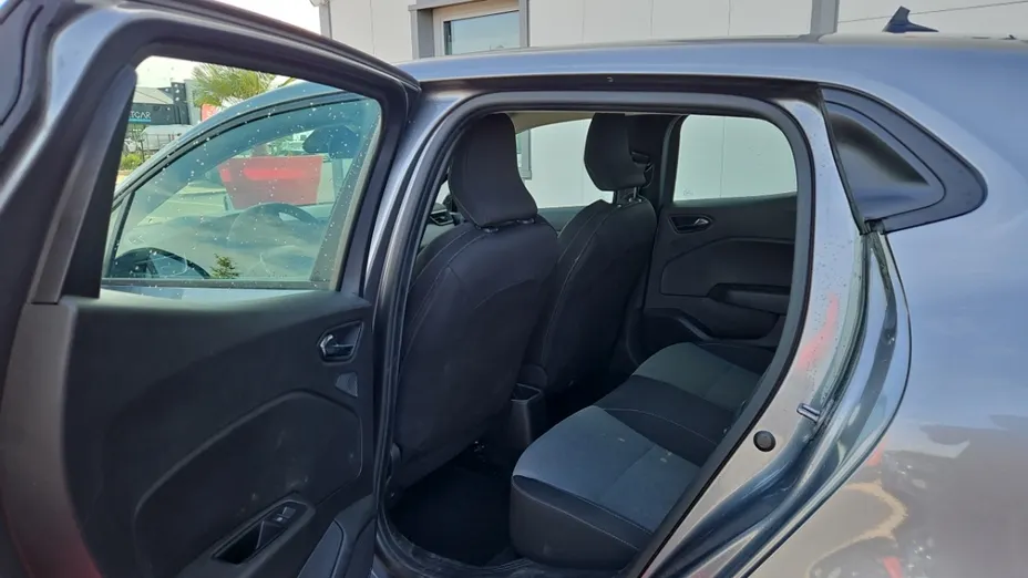 RENAULT Clio -