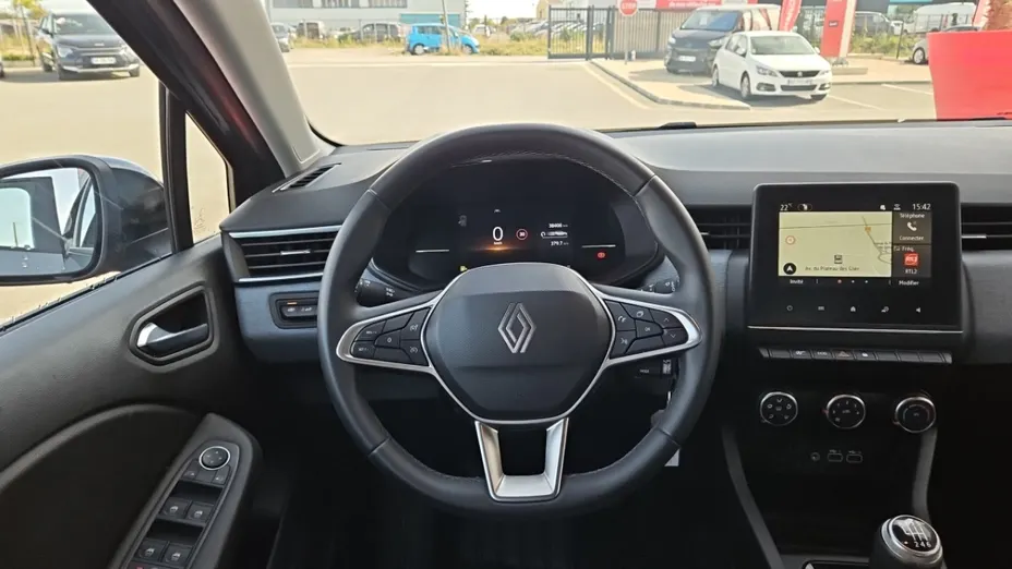 RENAULT Clio -