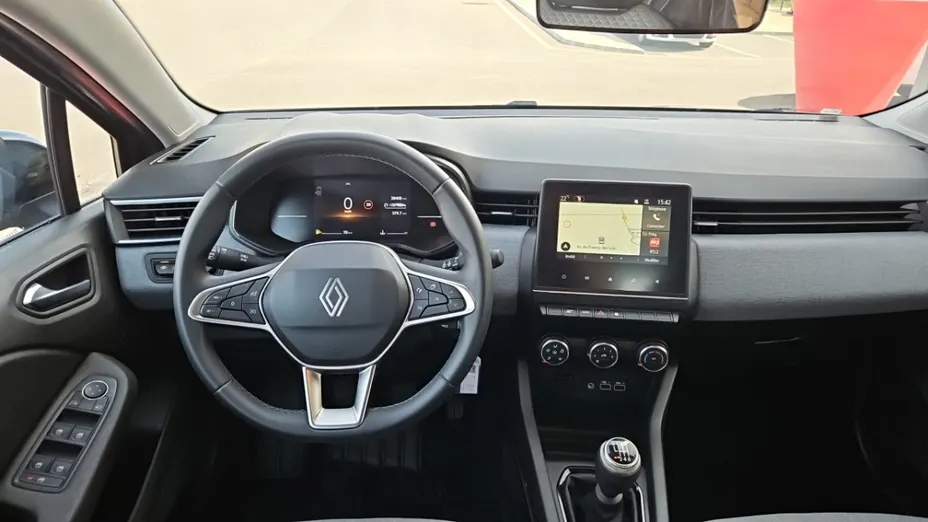 RENAULT Clio -