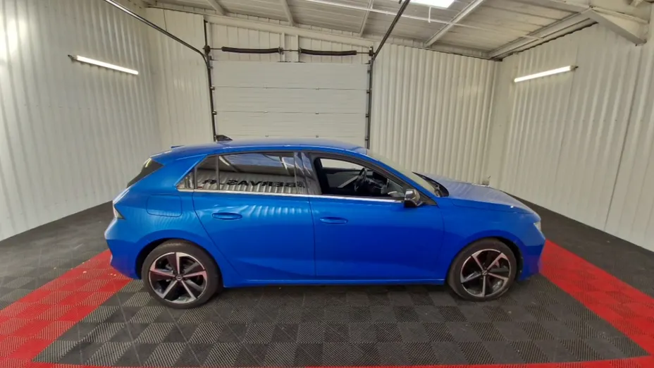 OPEL Astra -