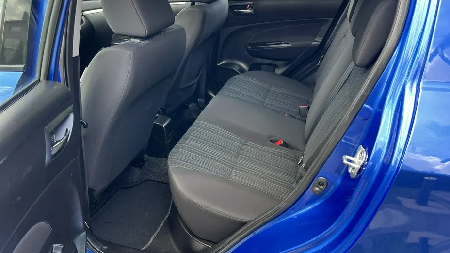 SUZUKI Swift -