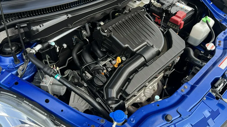 SUZUKI Swift -