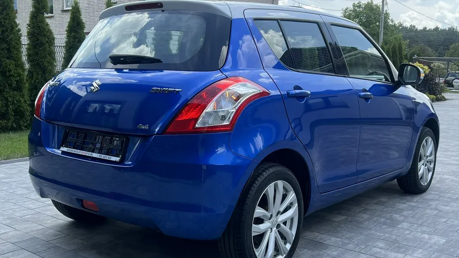 SUZUKI Swift -