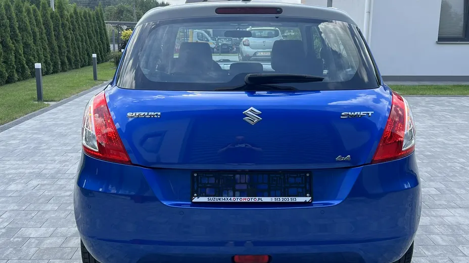 SUZUKI Swift -