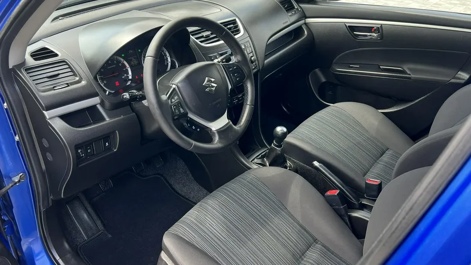 SUZUKI Swift -