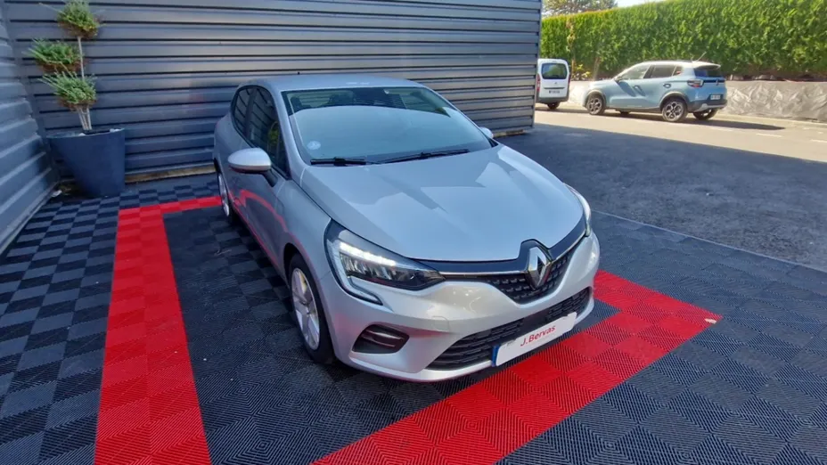 RENAULT Clio -