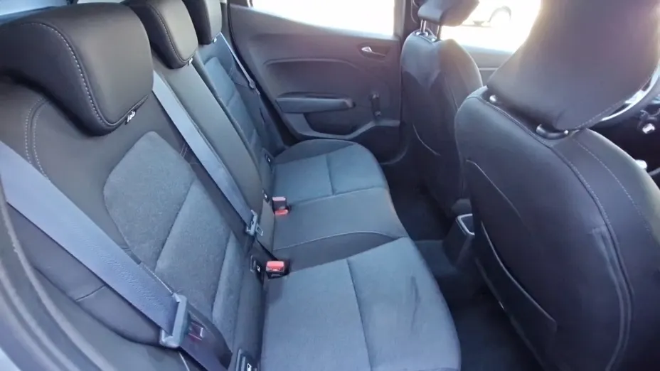 RENAULT Clio -