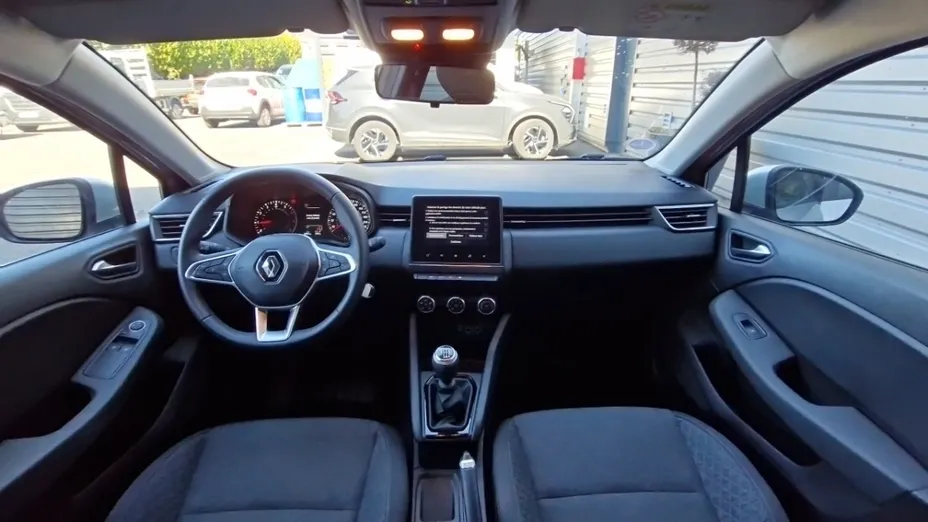 RENAULT Clio -