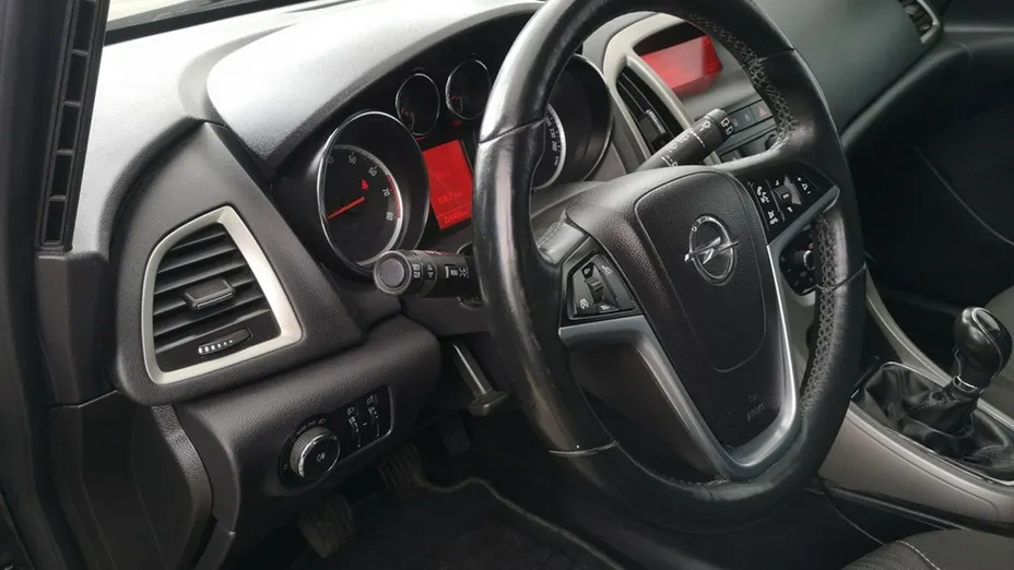 OPEL Astra -
