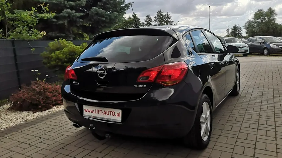 OPEL Astra -