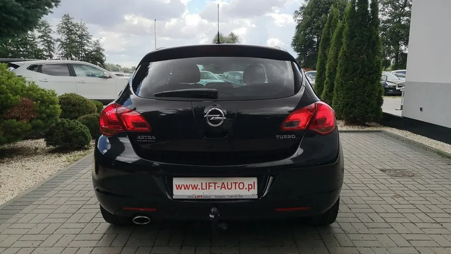 OPEL Astra -