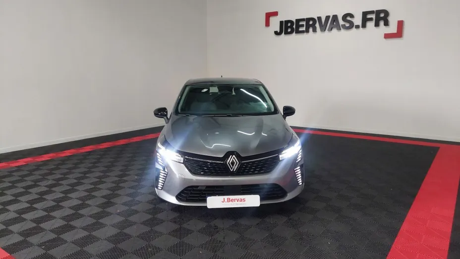 RENAULT Clio -