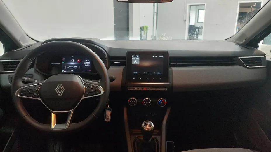 RENAULT Clio -