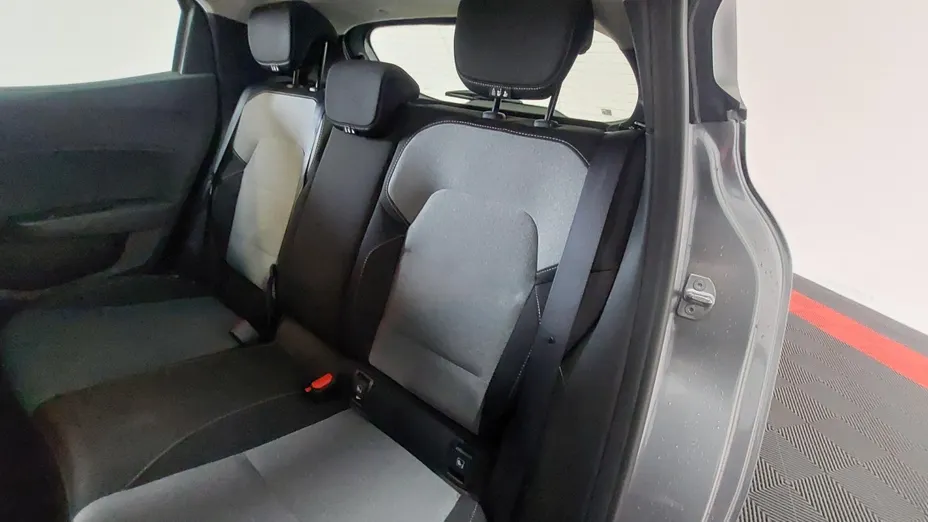 RENAULT Clio -
