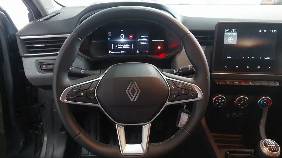 RENAULT Clio -