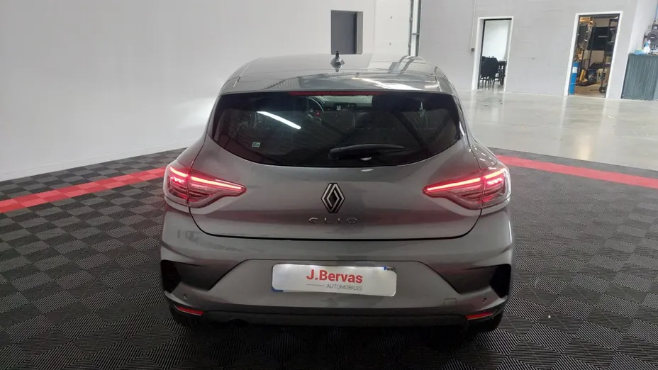 RENAULT Clio -