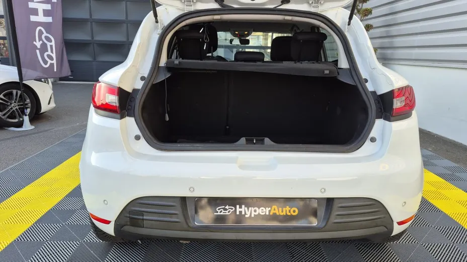 RENAULT Clio -