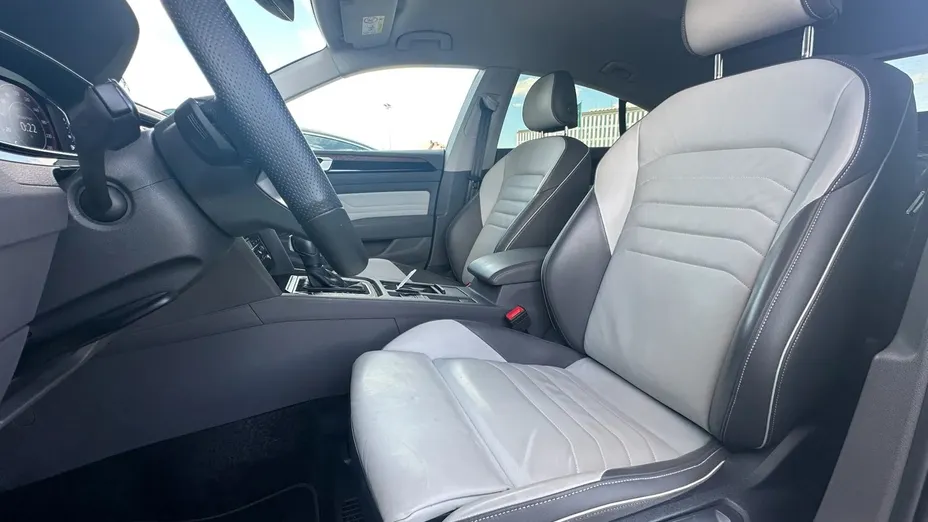 VOLKSWAGEN Arteon -