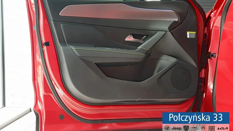 PEUGEOT 408 -