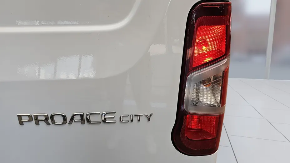 TOYOTA Proace City Proace City 1.2 D-4T Standard 2,3t Active
