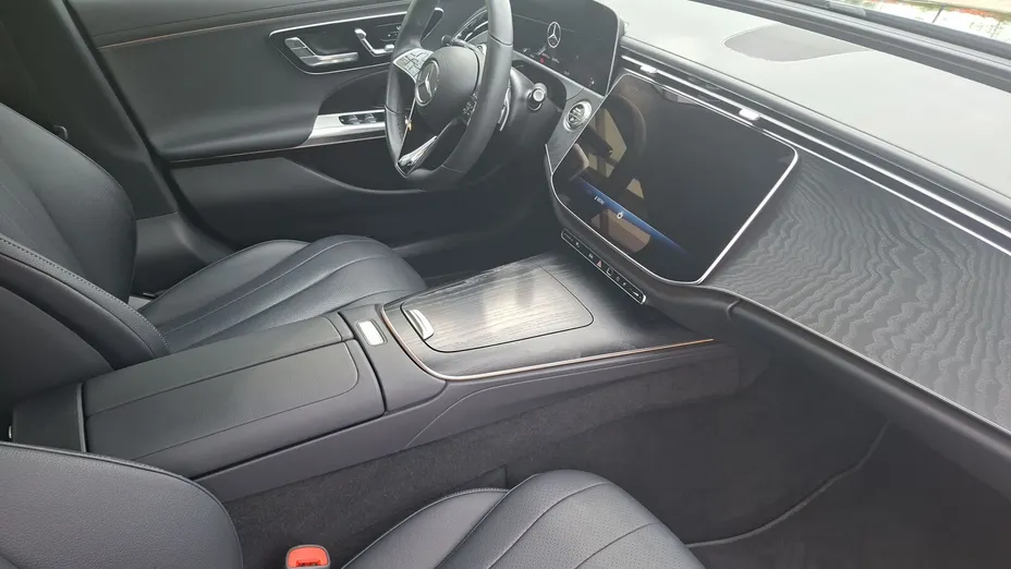 MERCEDES-BENZ E Klasa E 200 d mHEV Avantgarde 9G-Tronic
