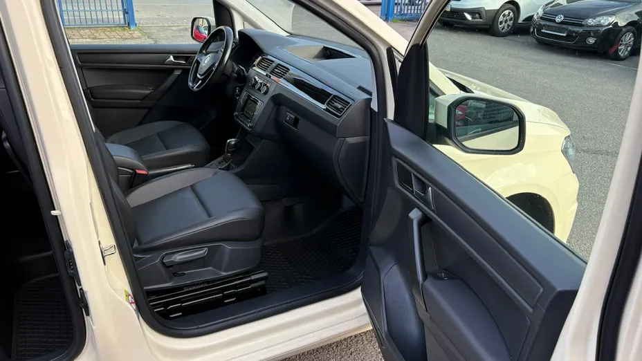 VOLKSWAGEN Caddy -