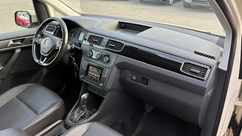 VOLKSWAGEN Caddy -