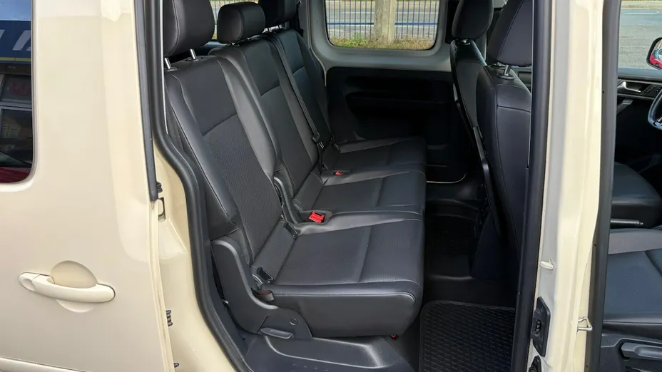 VOLKSWAGEN Caddy -