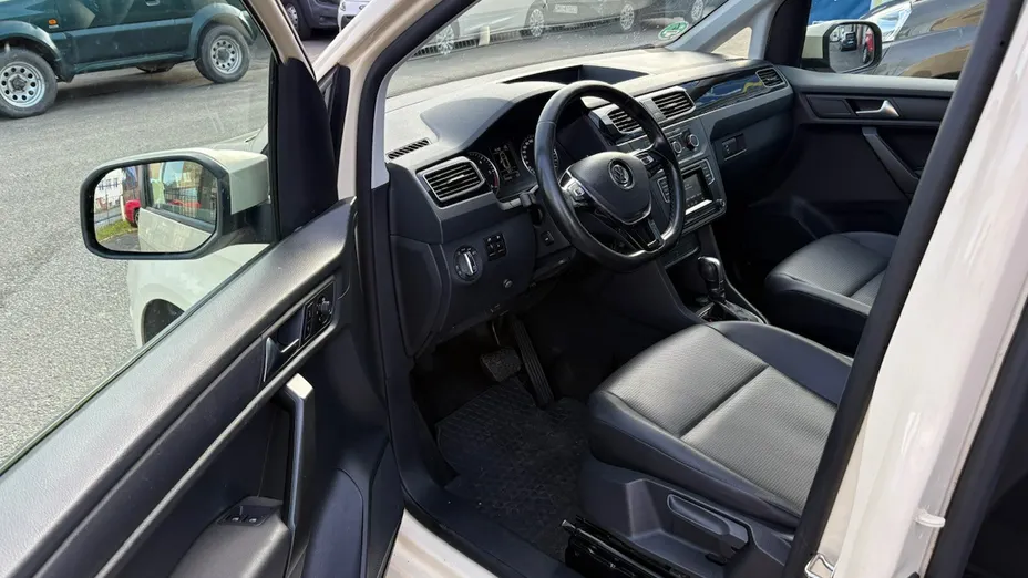 VOLKSWAGEN Caddy -