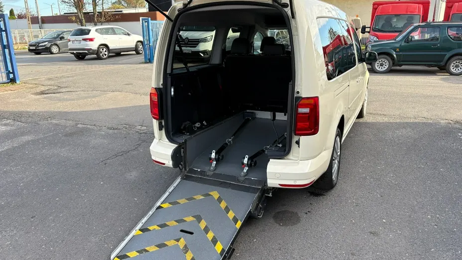 VOLKSWAGEN Caddy -