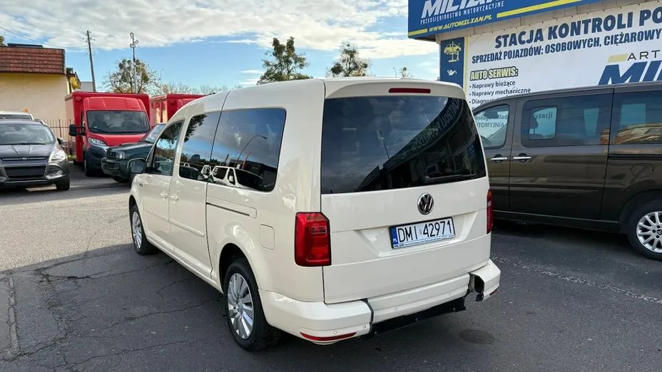 VOLKSWAGEN Caddy -