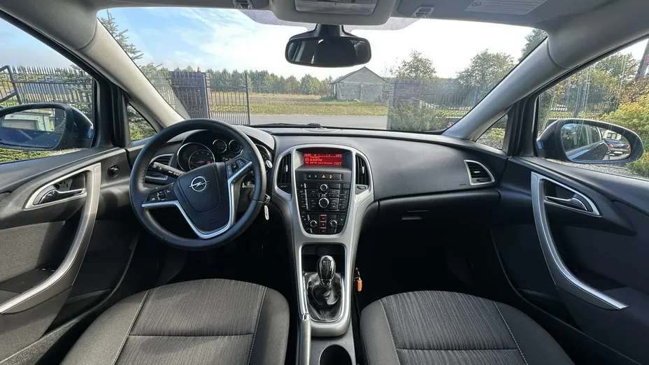 OPEL Astra -