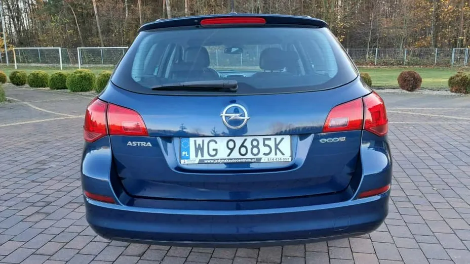 OPEL Astra -