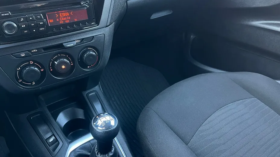 PEUGEOT 301 -