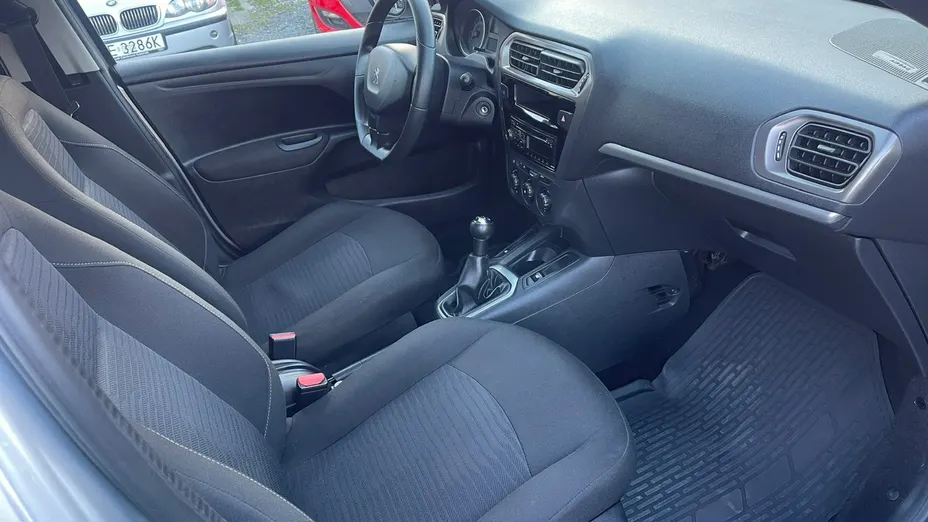 PEUGEOT 301 -
