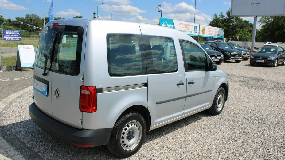 VOLKSWAGEN Caddy -