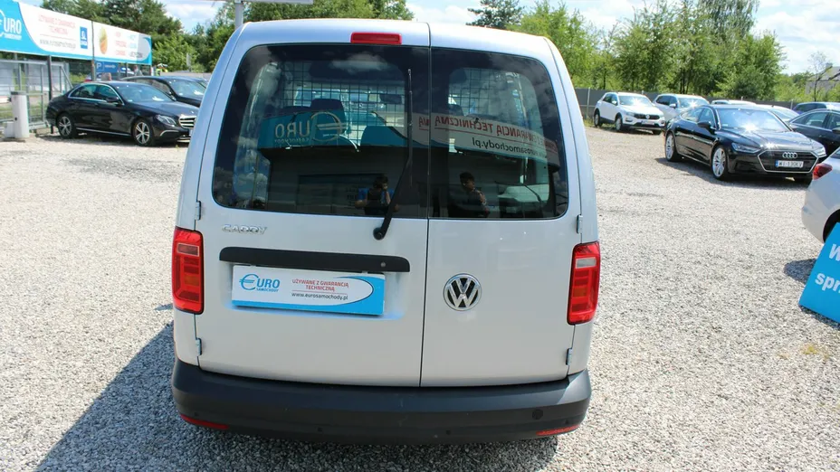 VOLKSWAGEN Caddy -