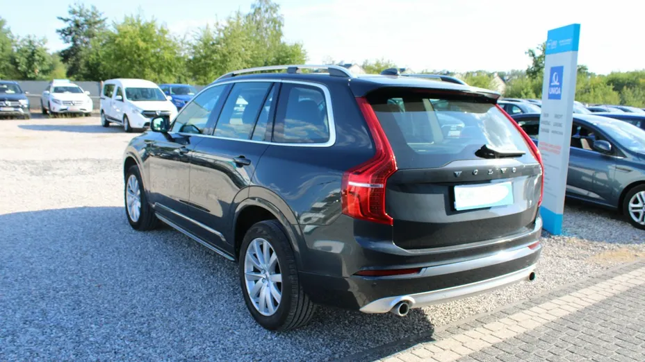 VOLVO XC90 -