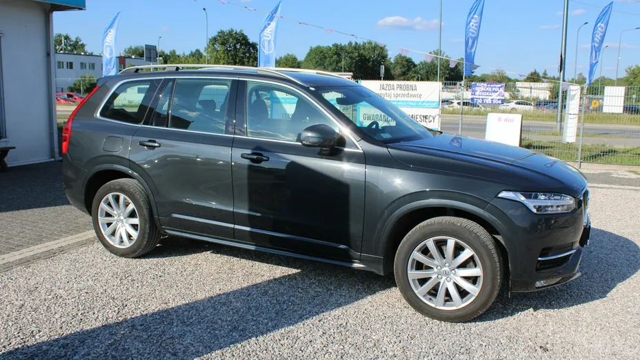 VOLVO XC90 -