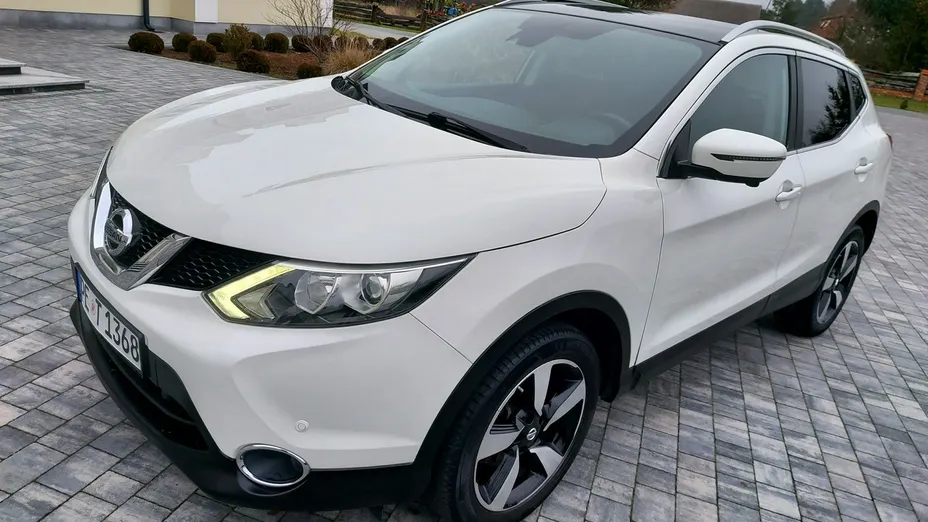 NISSAN Qashqai -