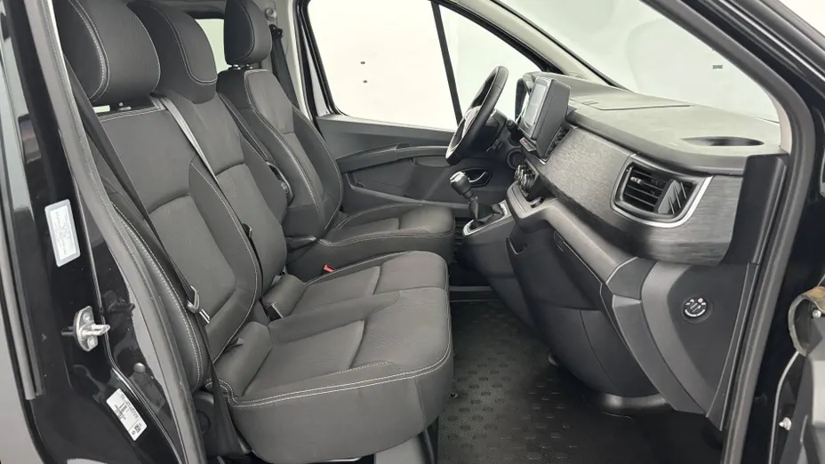 RENAULT Trafic -