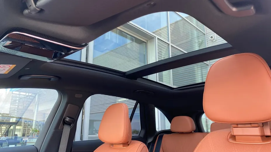 MERCEDES-BENZ GLC -