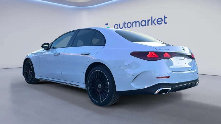 MERCEDES-BENZ E Klasa E 220 d mHEV 4-Matic AMG 9G-Tronic